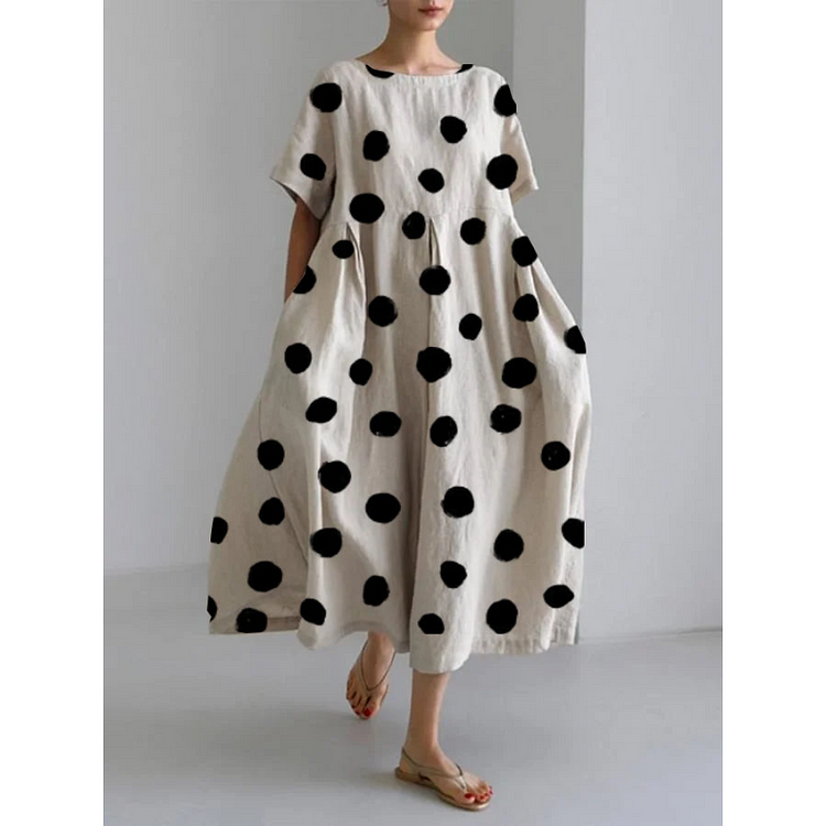 Mavis - Casual Long Dress with Iconic Polka Dots and Freedom of Movement for Summer Days