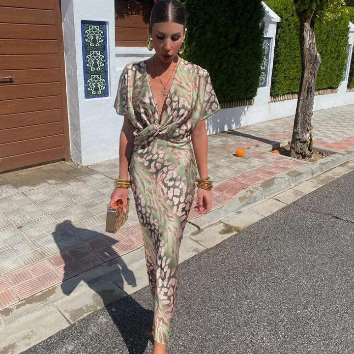 Nella - Sophisticated Maxi Dress